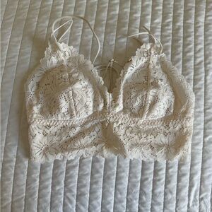 NTOW PINK VS Lace Bralette in Cream